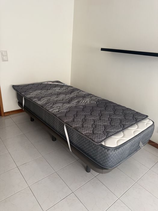 Mobilia e colchão para venda tudo junto