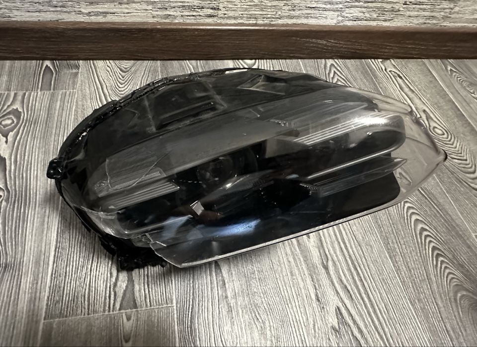 PORSCHE TAYCAN - 9J1.941.036.F Фара правая