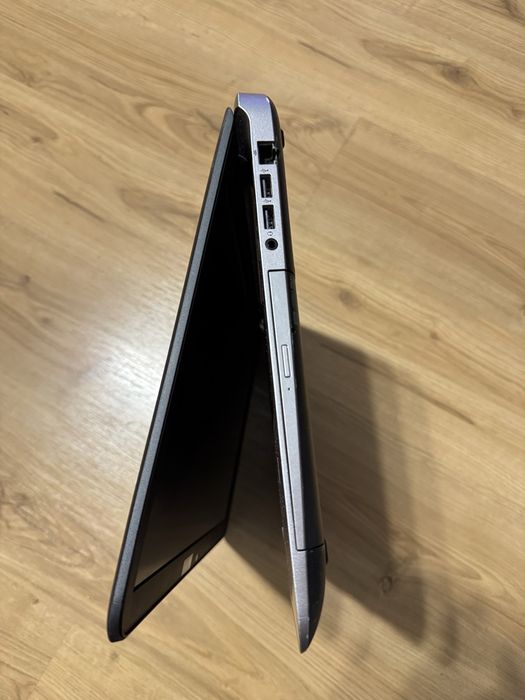 Laptop Hp ProBook 470 g3 i5 8gb ram Amd Radeon R7