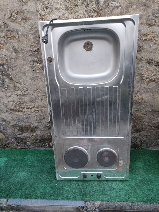 Banca cozinha com fogão elétrico