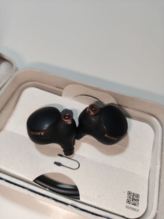 Słuchawki Sony wf 1000xm4 dobry stan