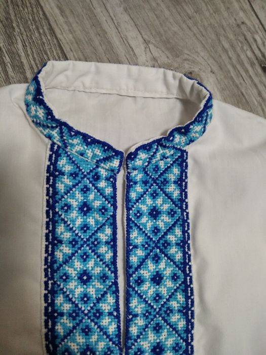 Вишита сорочка, 10-12 р.