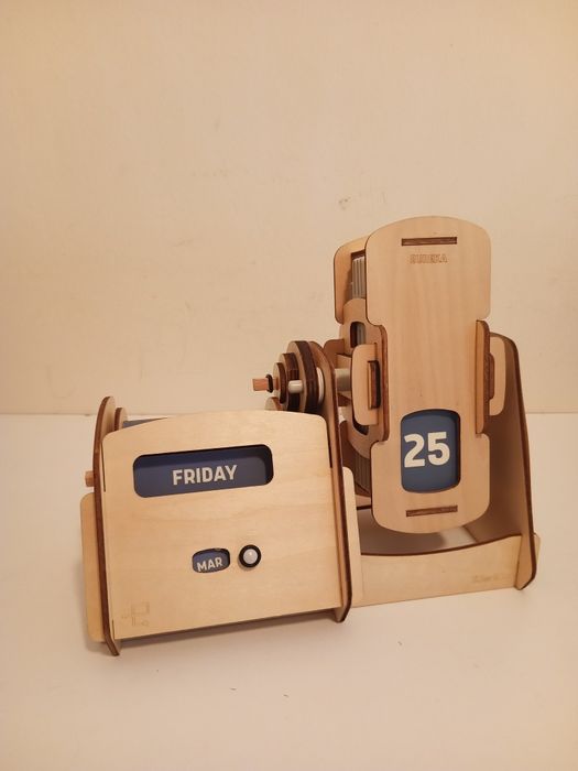 KiwiCo Eureka Calendário Perpétuo