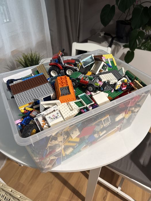 Mix kilkunastu zestawow lego City i inne  - 12,5kg