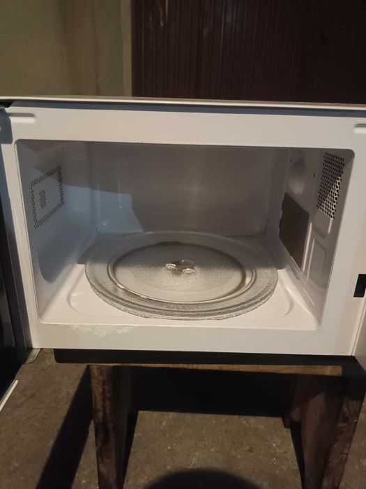 Micro-ondas Midea