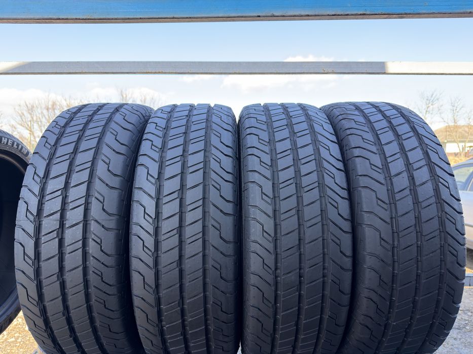 Шини 215/65 R16C Continental 4шт
