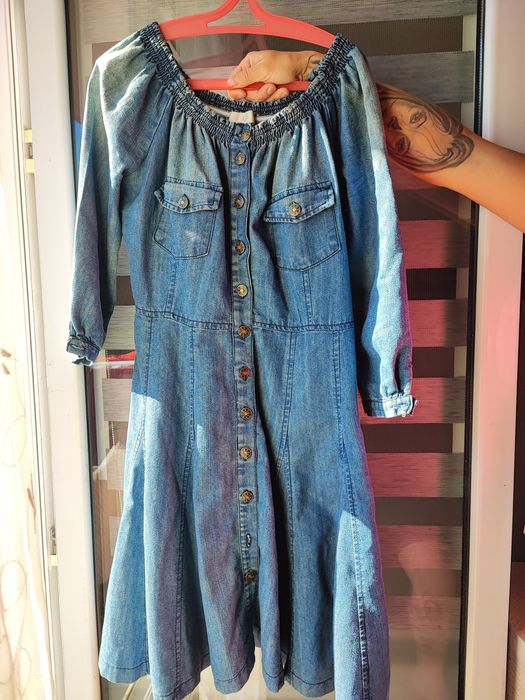Sukienka jeansowa rozkloszowana r. 38 stan bdb