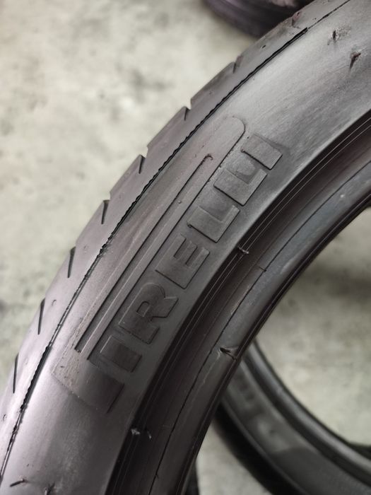 Pneus 275/35zr20 Pirelli P Zero com 85% piso