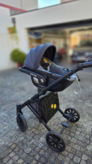 Conjunto - Carrinho, alcofa, ovo, cadeira para carro, isofix, adaptadores e cadeira refeições