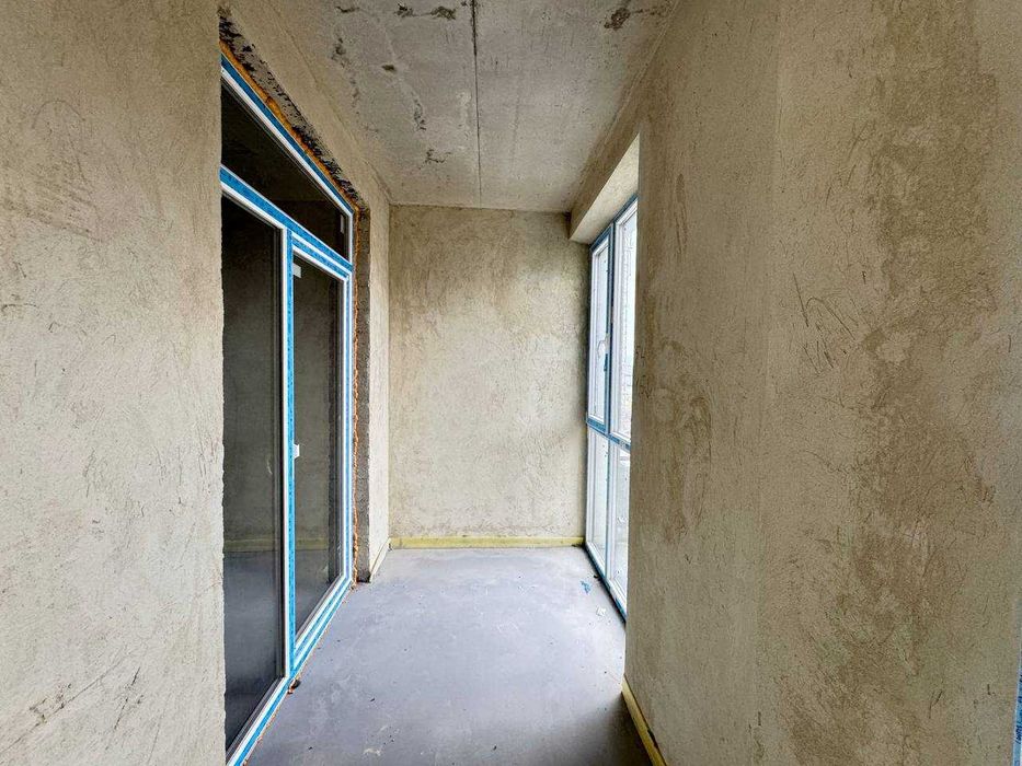 Продаж велика однокімнатна квартира + кухня-вітальня. Франківський р-н