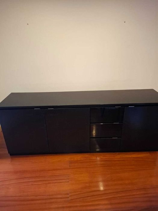 Móvel de Sala Preto