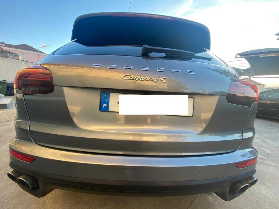 Porsche Cayenne S E-Hybrid