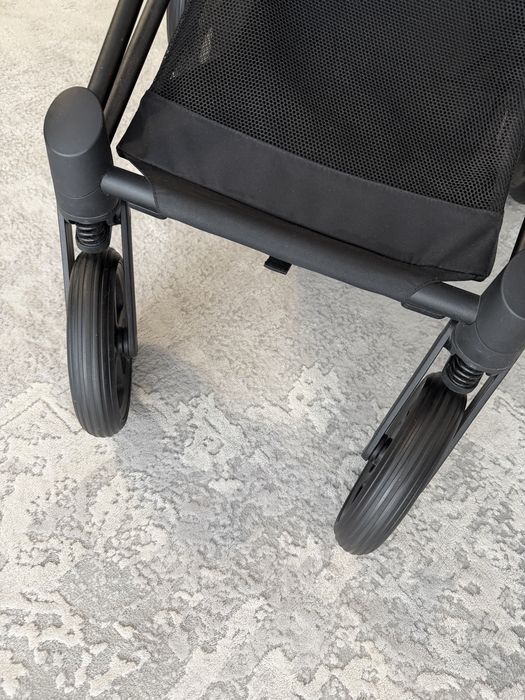 Cybex Priam 4.0 шасі +прогулянковий блок Peach Pink