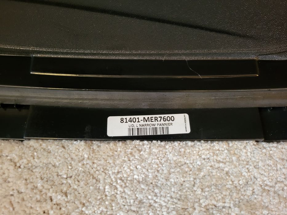 Honda Pokrywa Dzwiczki Klapa Kufer Box Lewy  81401-MER7600
