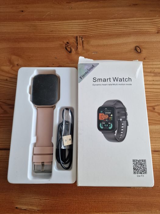Inteligenty zegarek fitoncloud Smart Watch 
Dynamiczne monitorowanie t