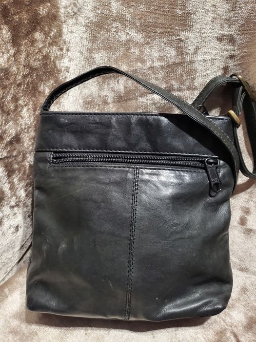 Mała torebka w stylu listonoszki