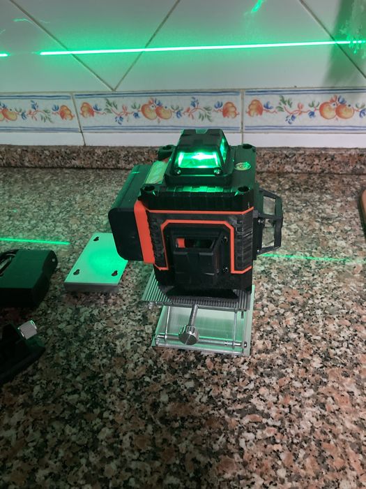 Lazer com 16 linhas horizontais verticais