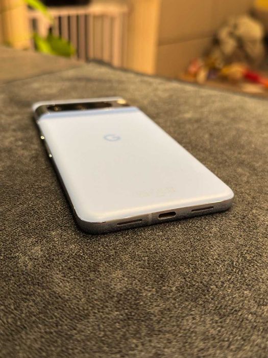 Google Pixel 8 Pro 128 GB Jasno-niebieski + Nowe Etui