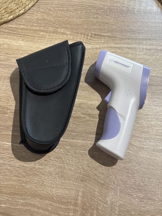 Termometr bezdotykowy