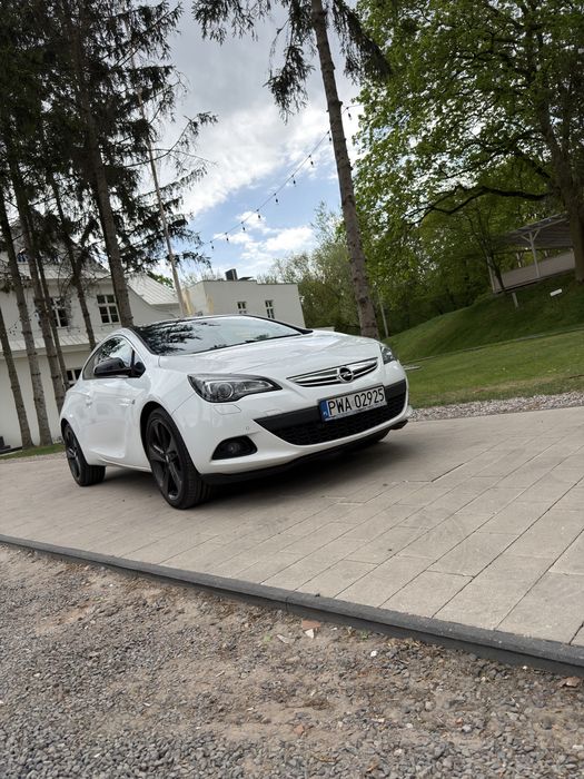 Opel Astra J GTC/nowy rozrząd/pedantycznie zadbana/zabezpieczony lakier/doinwestowana