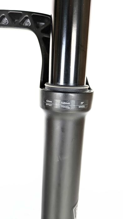 Amortyzator Rock Shox Pike Select+ 29'' 140 mm, Charger 2.1 RC (848)