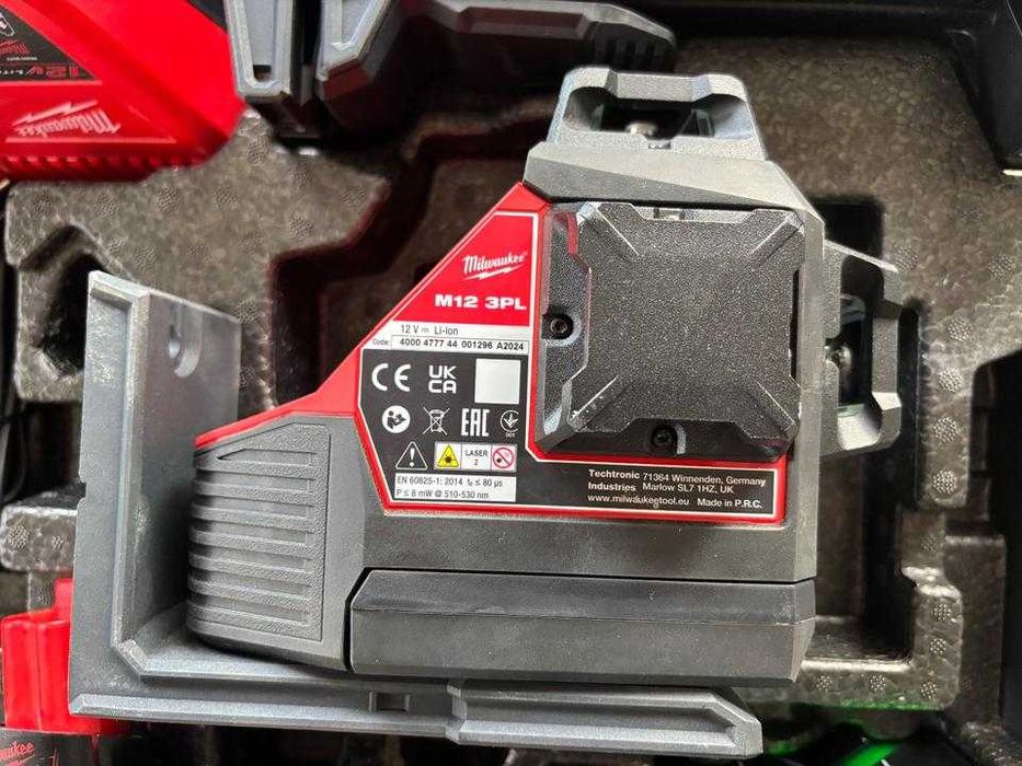 Milwaukee Laser krzyżowy M12 3PL