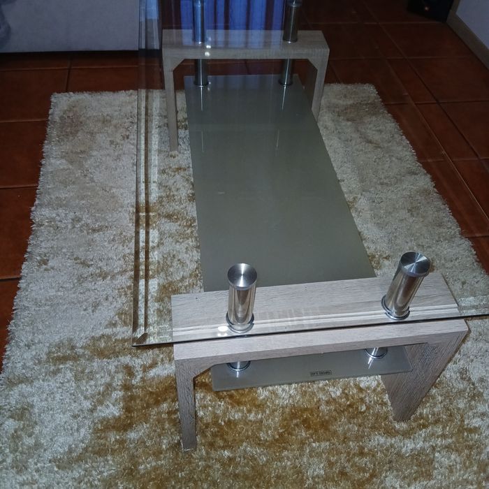 Mesa de centro de vidro