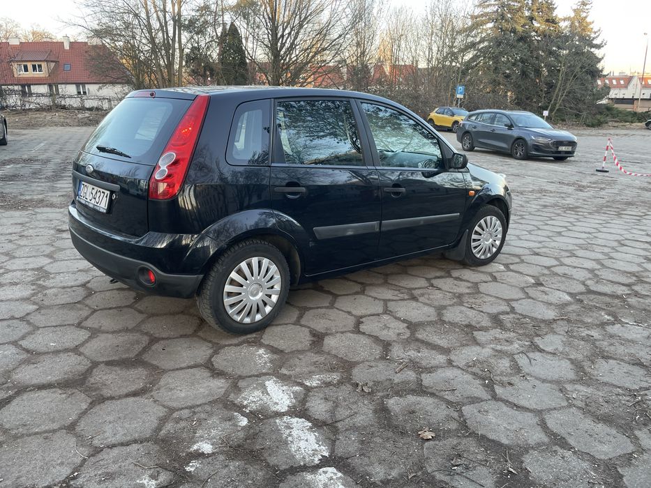 Fiesta 1.4 b klima 2006r *niski przebieg