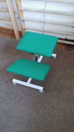 Gimnastyka korekcyjna, skolioza, przyrząd do ćwiczeń elongacyjnych