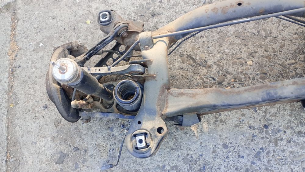 Belka Tylna Zawieszenia BMW E81 E82 E87