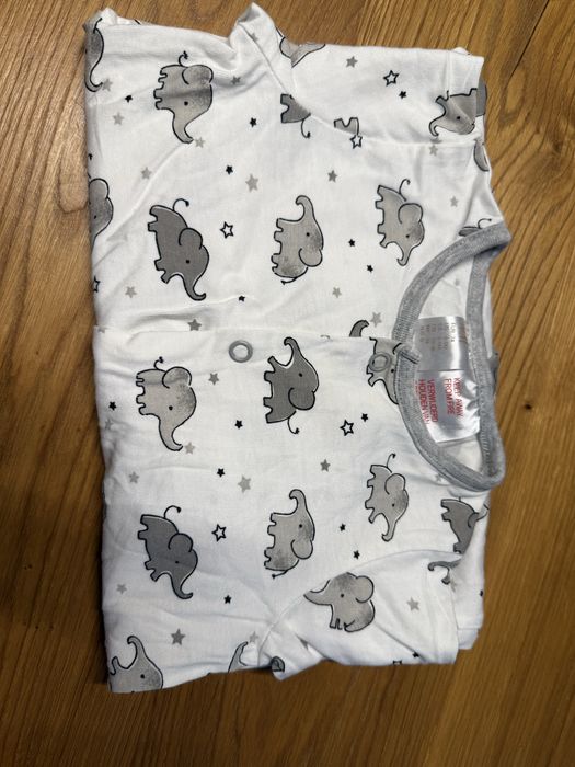 Piżamka pajacyk jednoczęściowy bez stóp h&m