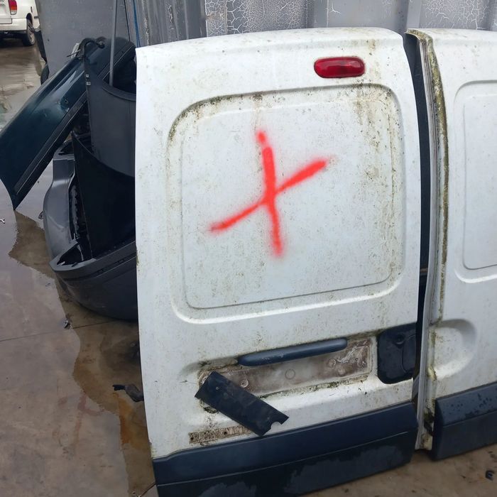Conjunto 2 portas renault kangoo ano 2005