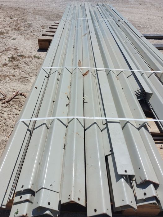 Tubos metálicos galvanizados calha montagem perfis quinados