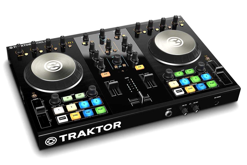 新品未開封　TRAKTOR KONTROL S2 MK3 新品未開封 TRAKTOR KONTROL S2 MK3 Traktor Kontrol S2 MK3 +