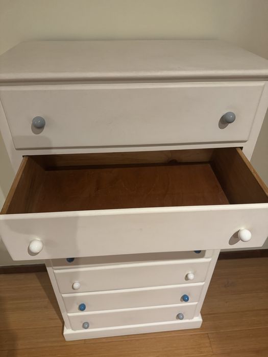 Movel camiseiro branco 7 gavetas