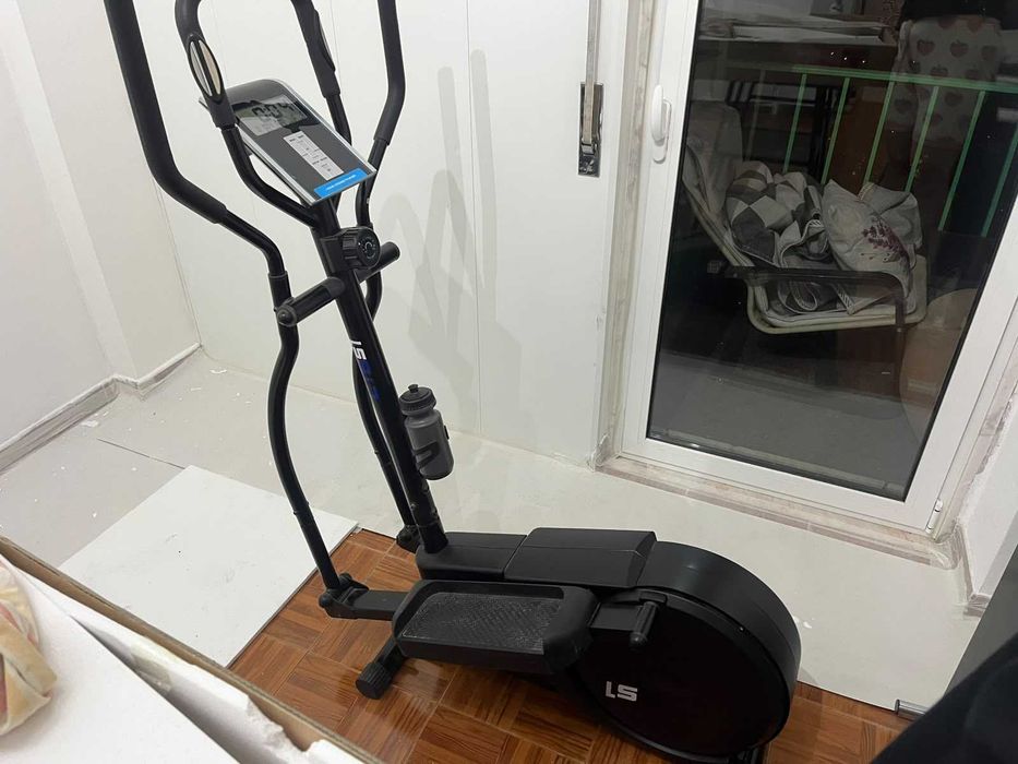 Bicicleta Elíptica BH CTBS1 – Como Nova (Pontinha, Lisboa)