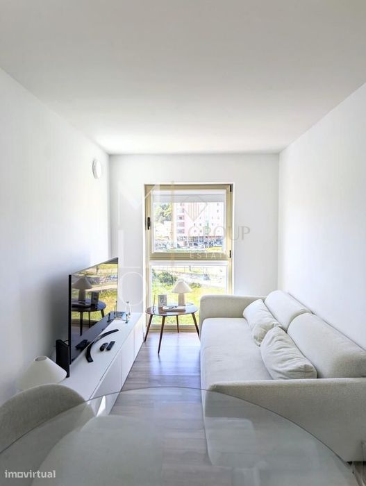 Apartamento T1 c/lugar de garagem - Valença — Valença, Cristelo Covo E Arão, Viana do Castelo