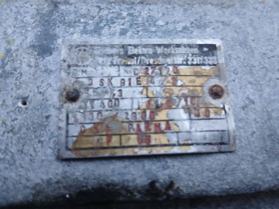 Silnik  jamnik  dwu biegoŵy 1400 ,2800