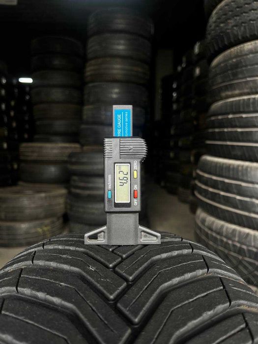 всесезонні шини 215/65 R16 MICHELIN CROSS CLIMATE 2