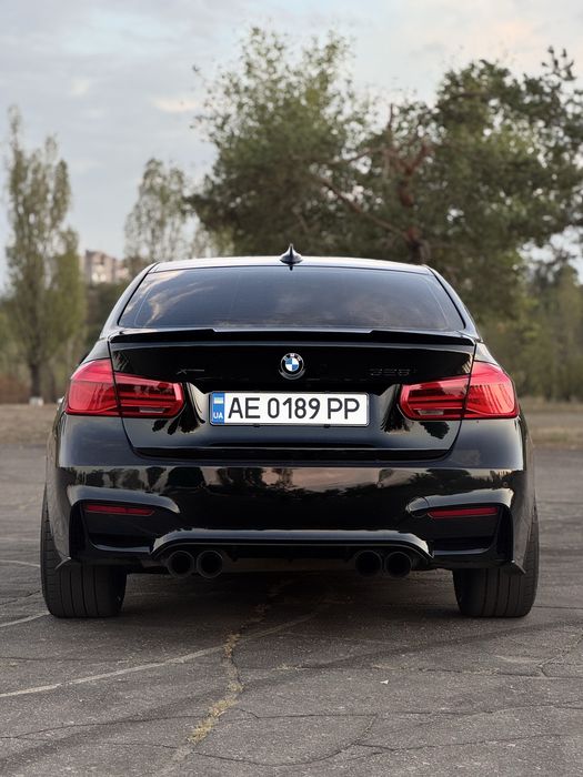 BMW 328i Xdrive 2016