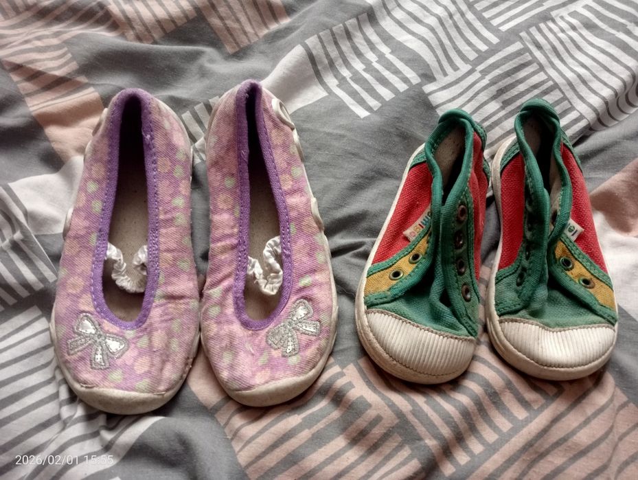 Взуття для дівчинки безкоштовно