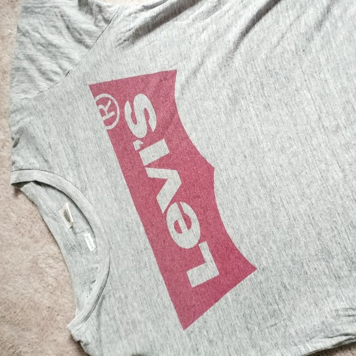 T-shirt damski Levis