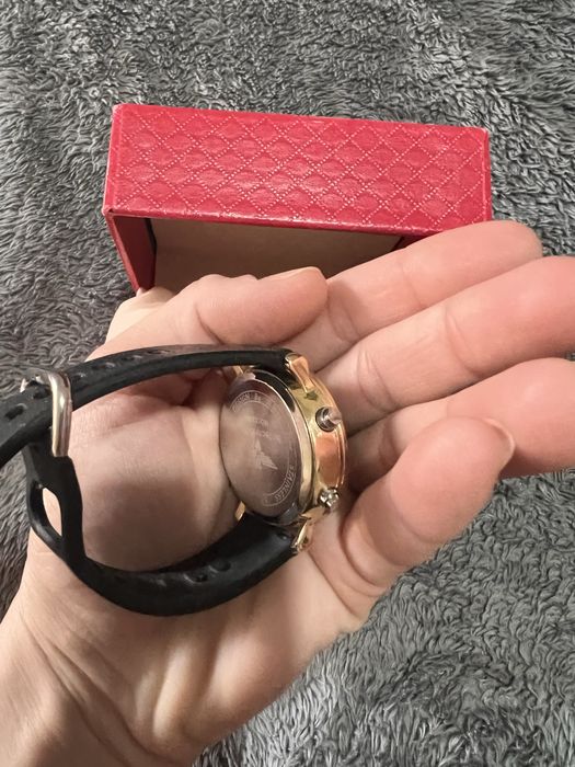 Relogio preto digital, novo