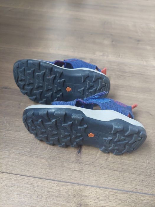 Sandałki trekkingowe r.28 Decathlon