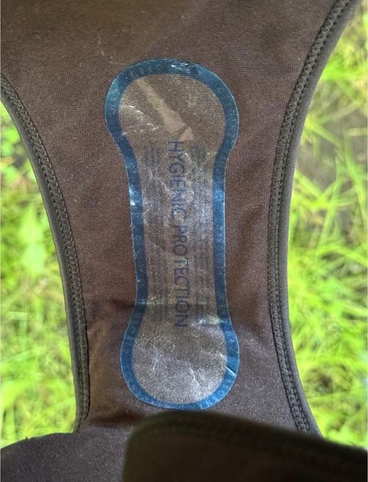 Купальник суцільний стильний та гарний з вирізом на спинці