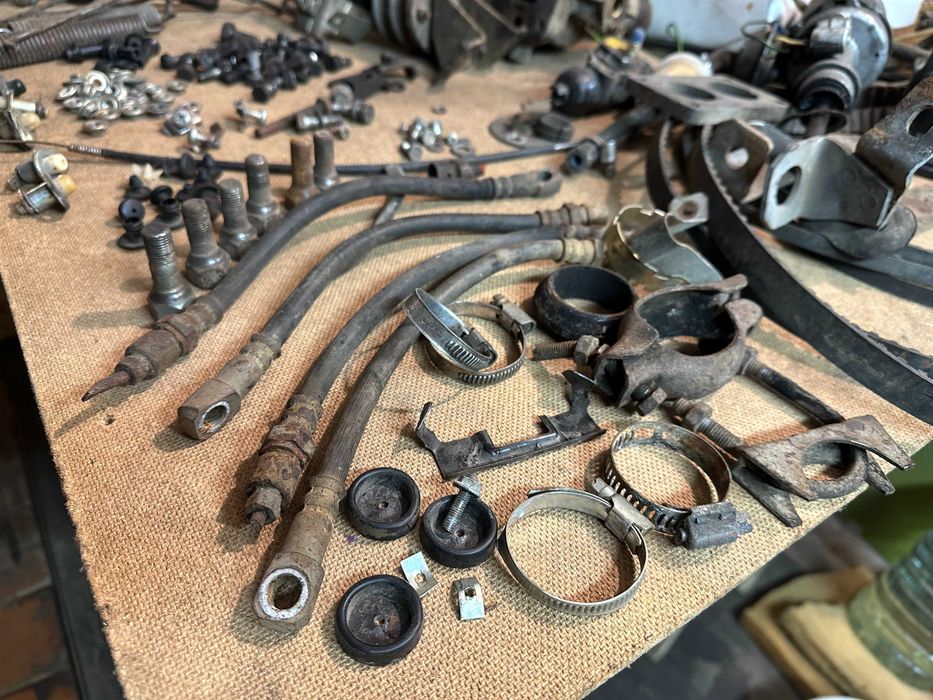 Мегалот оптом запчастини для ВАЗ класики 2101-2107 деталі