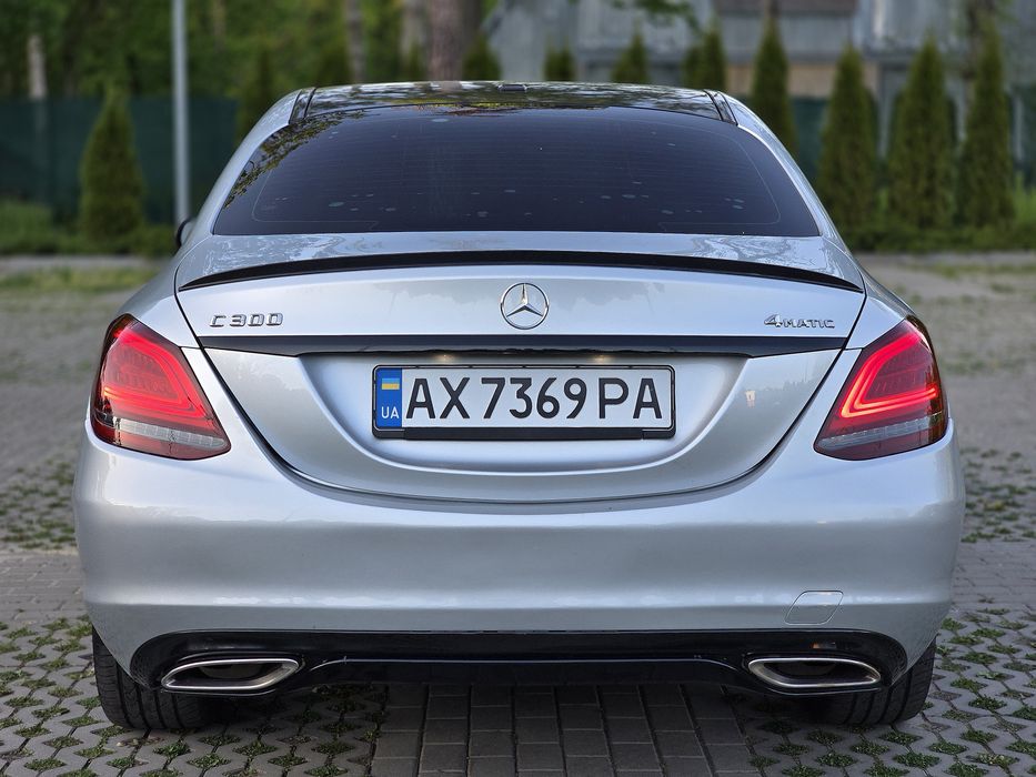 Продам свой Mercedes Benz C300 2л ( ПОЛНЫЙ ПРИВОД )