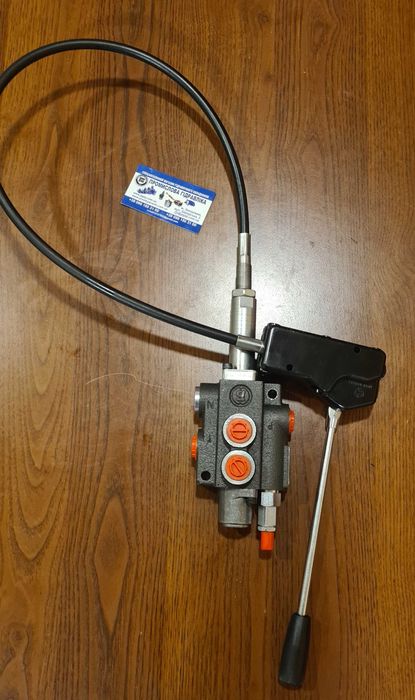 Гідророзподільник гидрораспределитель для підйому кузова ГАЗ, ЗІЛ, МАЗ