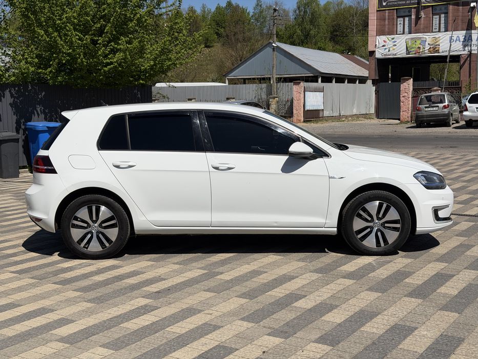 Volkswagen e-Golf 2015р 24kw Нова батарея