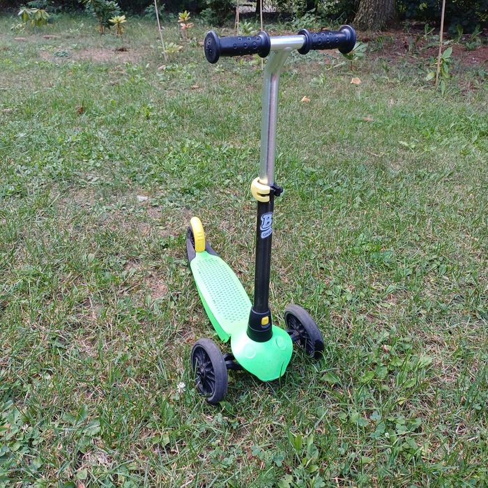 Hulajnoga dla dzieci, trzykołowa.